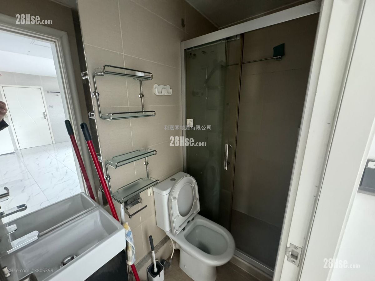 美孚新邨 售盘 2 房 , 2 浴室 631 平方尺