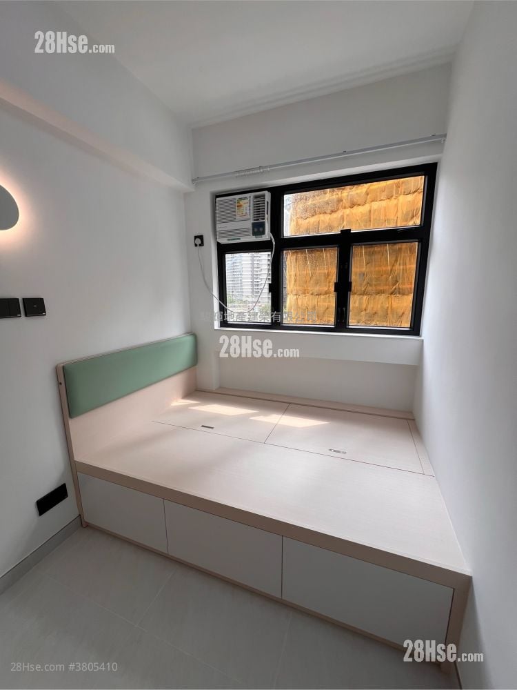 Man Wah Building Rental 1 Bathroom 160 ft²