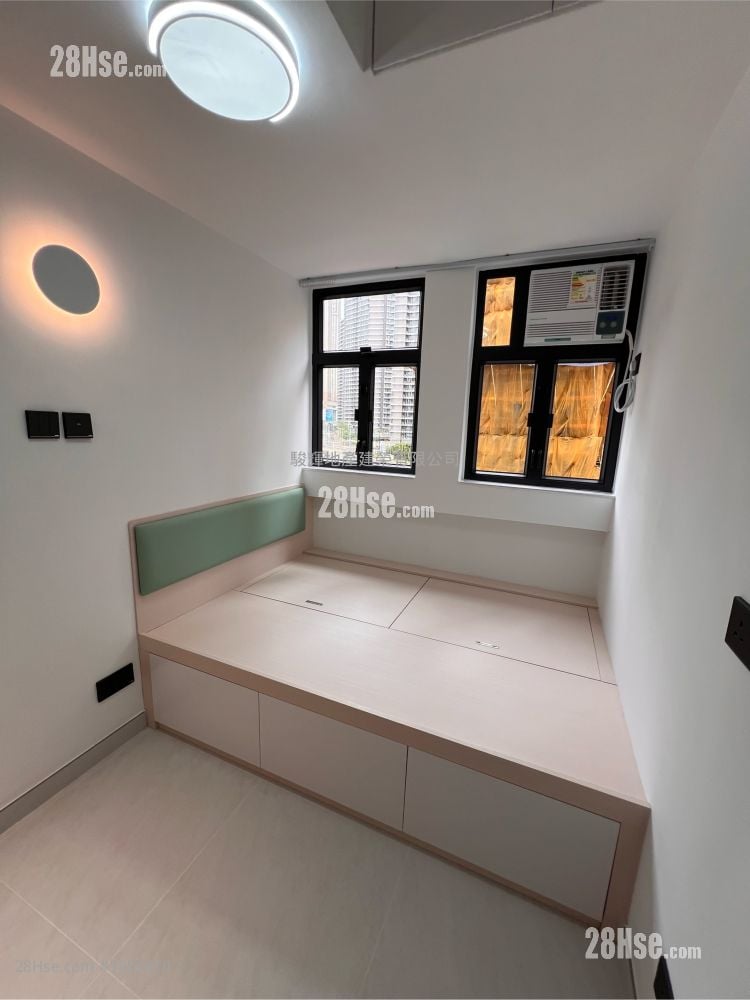 Man Wah Building Rental 1 Bathroom 160 ft²