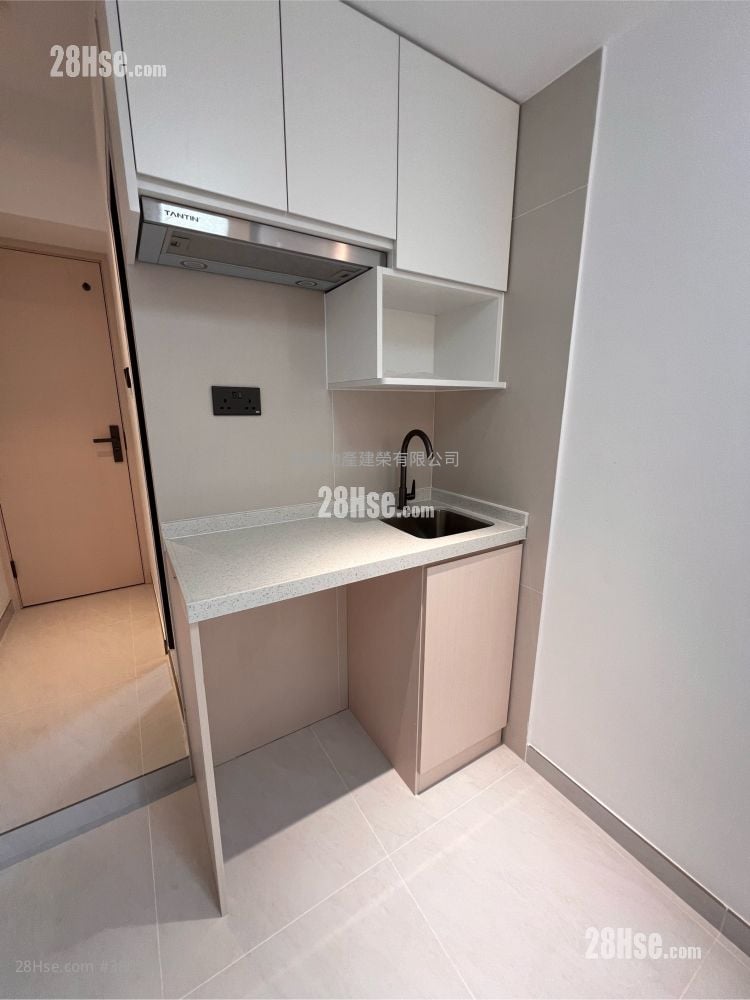 Man Wah Building Rental 1 Bathroom 160 ft²