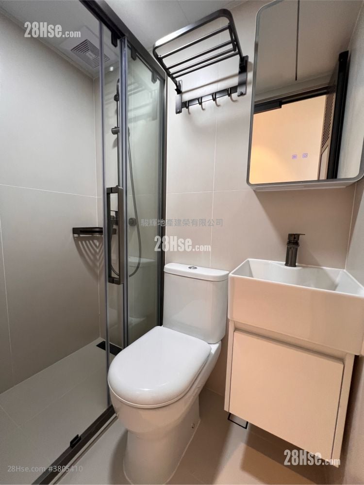 Man Wah Building Rental 1 Bathroom 160 ft²