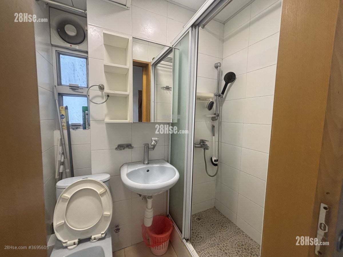 天文阁 租盘 2 房 284 平方尺