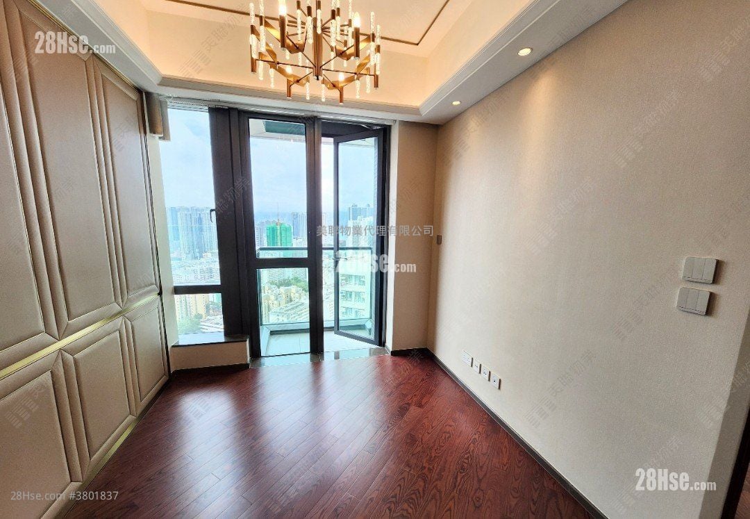 The Vertex Sell 2 Bedrooms , 1 Bathroom 446 ft²