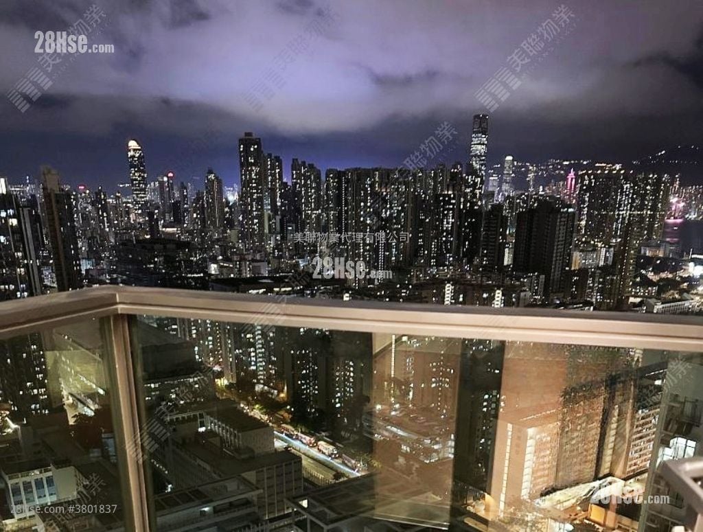 The Vertex Sell 2 Bedrooms , 1 Bathroom 446 ft²