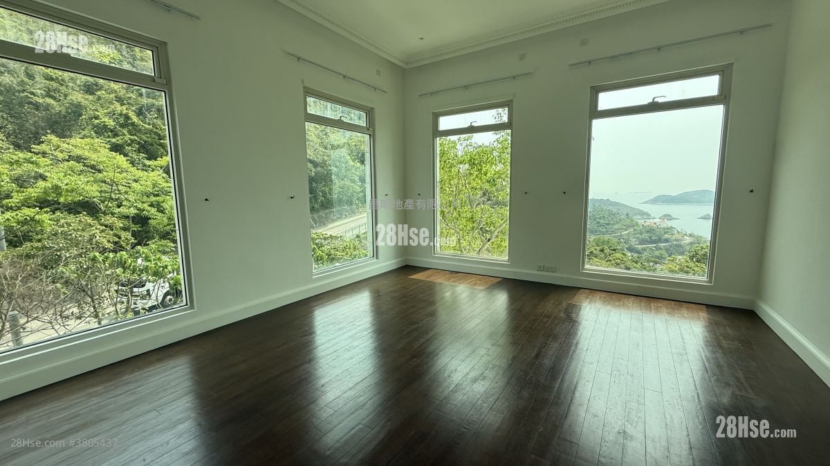 110 Repulse Bay Road Sell 5+ Bedrooms 4,101 ft²
