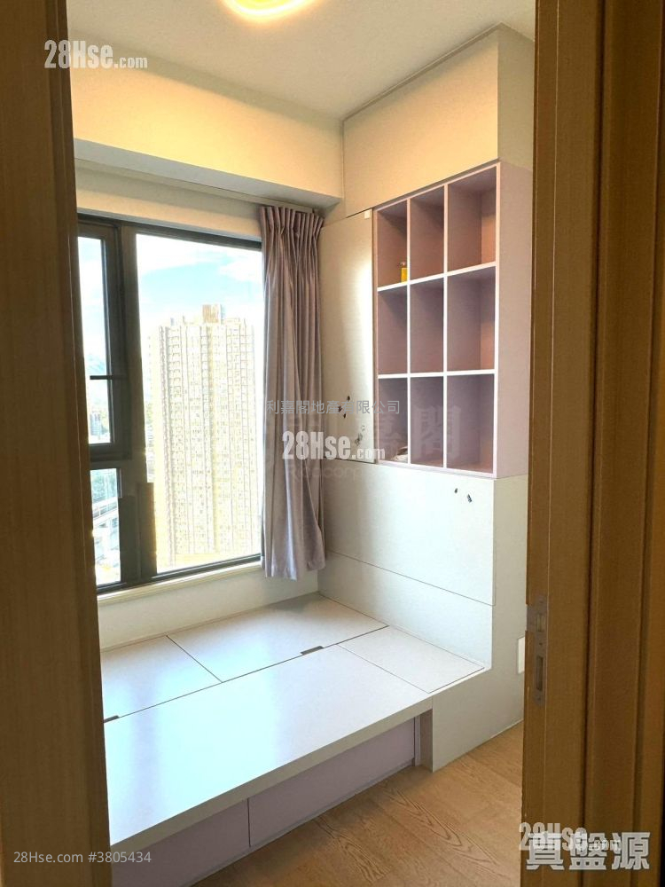 Sol City Sell 3 Bedrooms 736 ft²