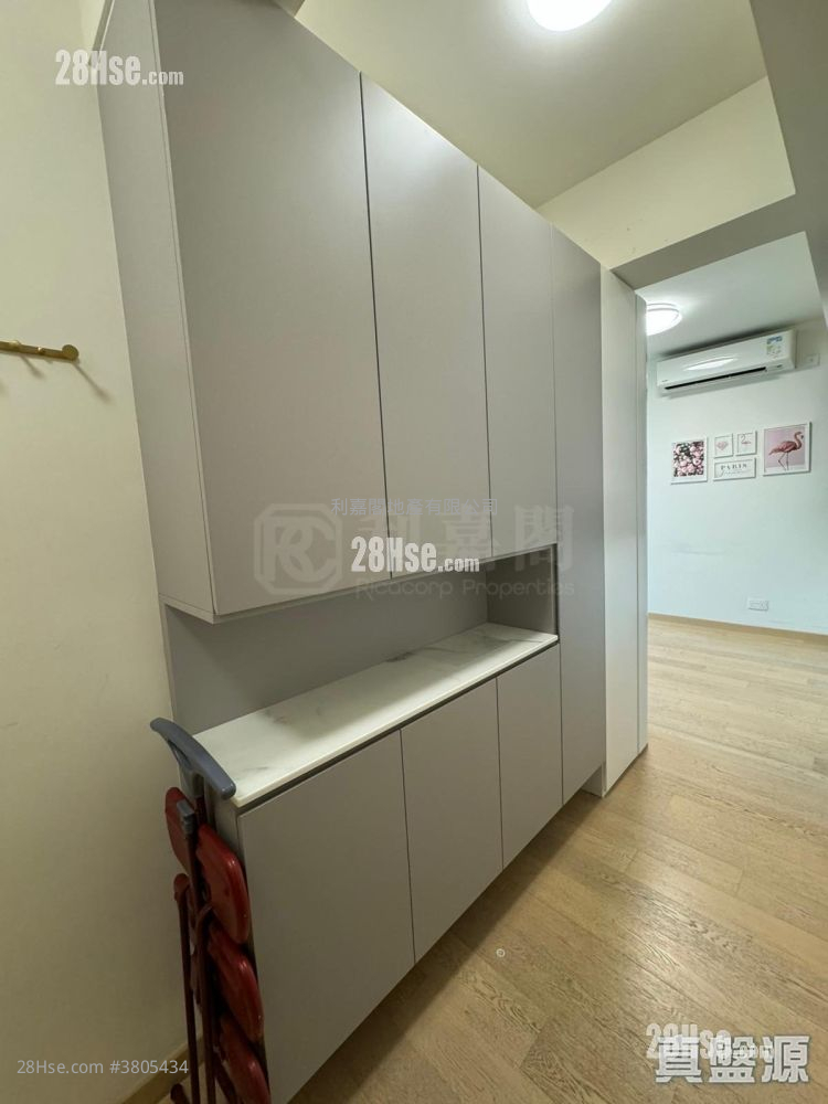 Sol City Sell 3 Bedrooms 736 ft²