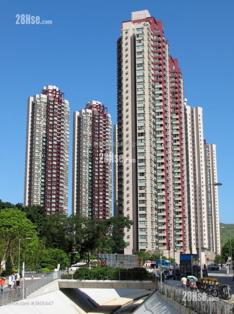 Yoho Town Sell 3 Bedrooms 516 ft²