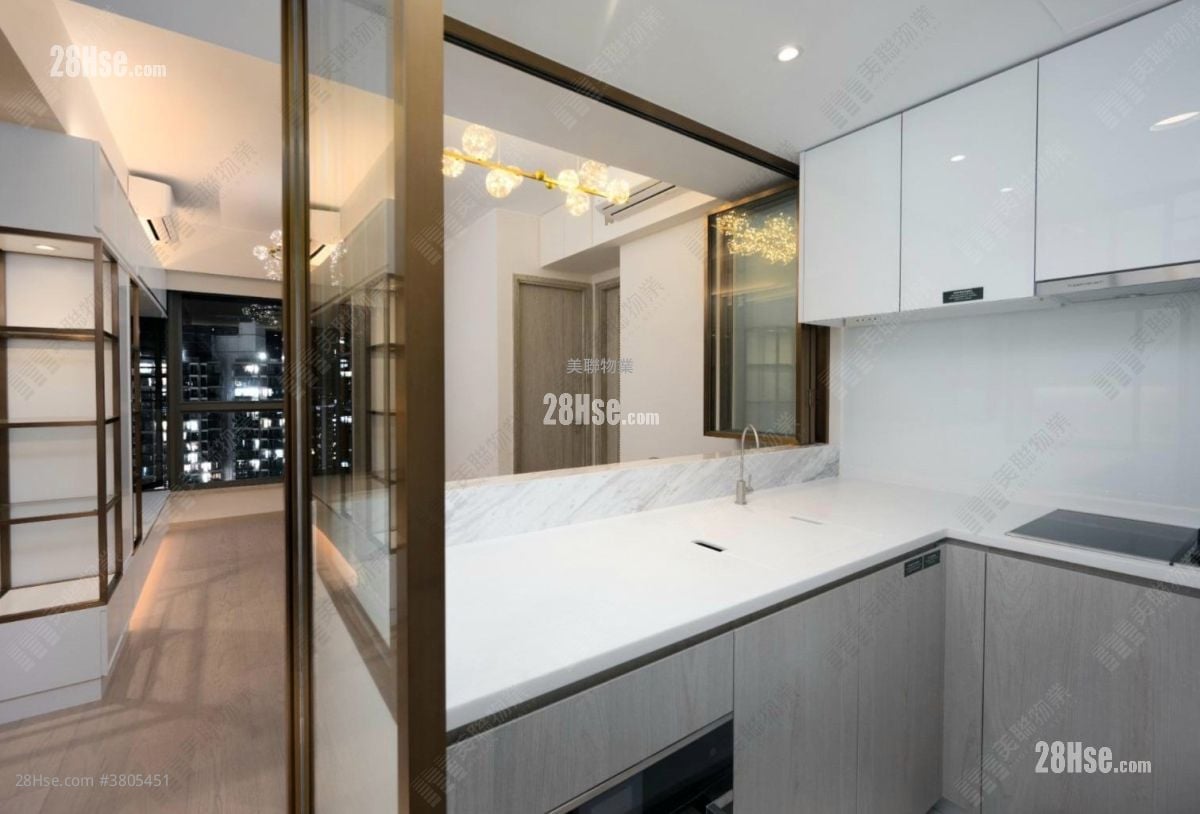 Sea To Sky Sell 2 Bedrooms , 1 Bathroom 473 ft²