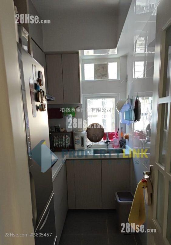 Fook Sing Court Sell 2 Bedrooms , 1 Bathroom 531 ft²