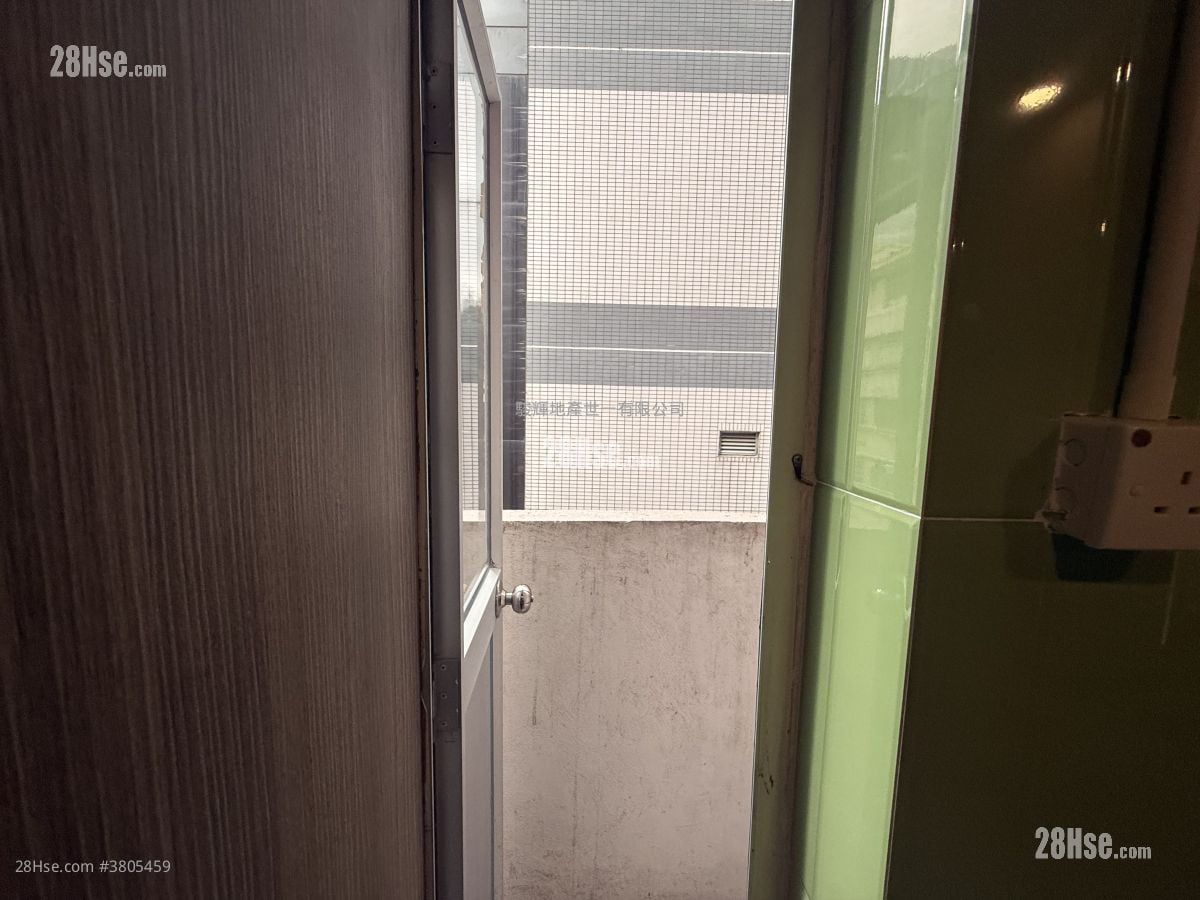 Ocean View Court Rental 1 Bedroom , 1 Bathroom 180 ft²