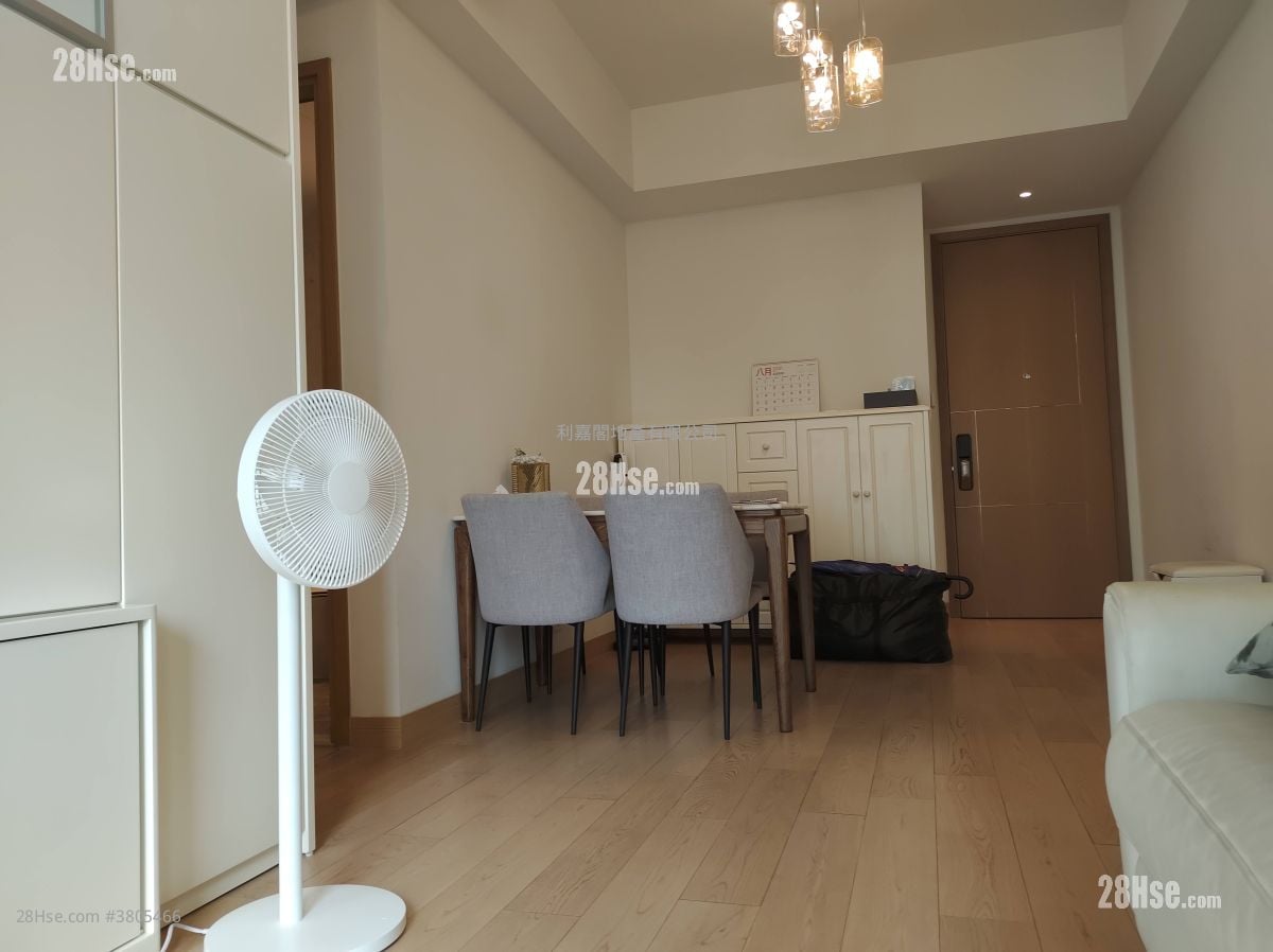 One Homantin Sell 3 Bedrooms 688 ft²