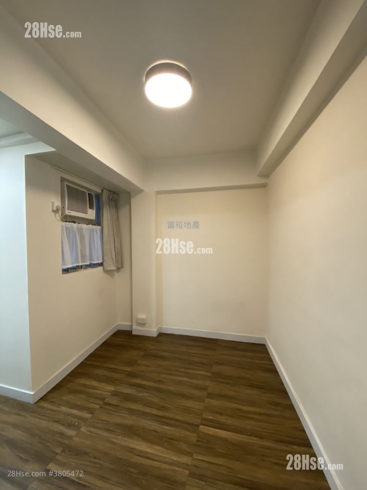 唐楼 租盘 2 房 , 1 浴室 329 平方尺