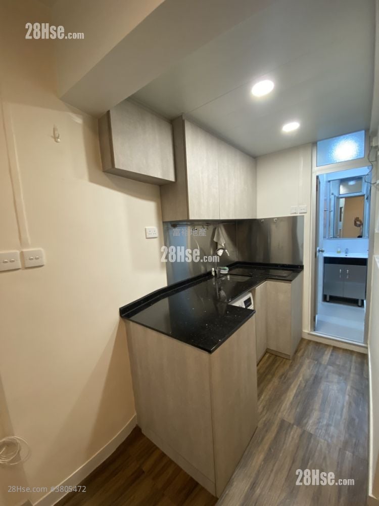 唐楼 租盘 2 房 , 1 浴室 329 平方尺