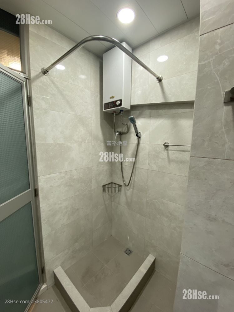 唐楼 租盘 2 房 , 1 浴室 329 平方尺