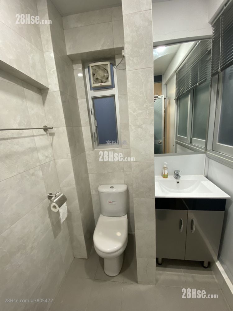 唐楼 租盘 2 房 , 1 浴室 329 平方尺