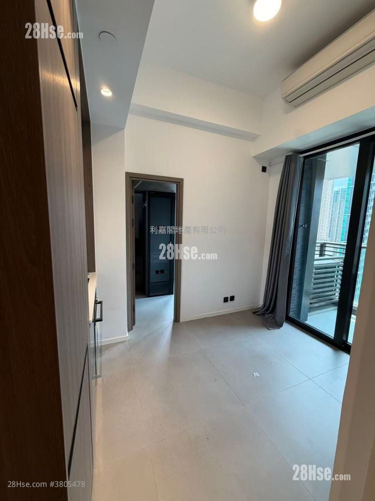 Larchwood 租盘 1 房 , 1 浴室 259 平方尺