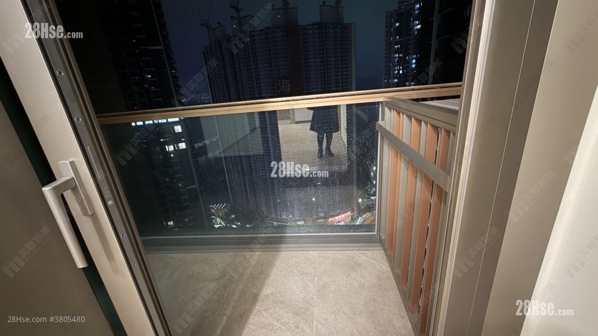 Villa Garda Ii Rental 1 Bedroom , 1 Bathroom 340 ft²