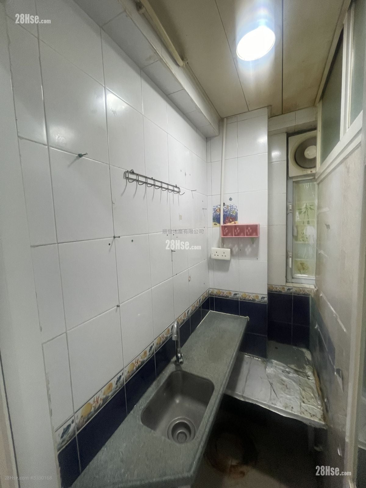 Kwai King Building Rental 1 Bedroom , 1 Bathroom 170 ft²