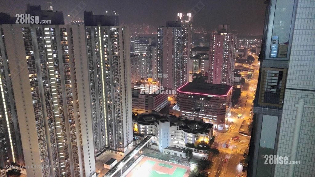 Heya Crystal Rental 2 Bedrooms , 1 Bathroom 505 ft²