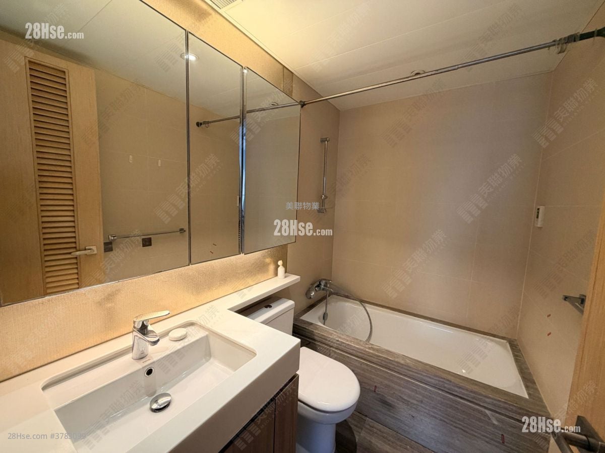 浴室: 升荟 租盘 2 房 , 1 浴室 741 平方尺