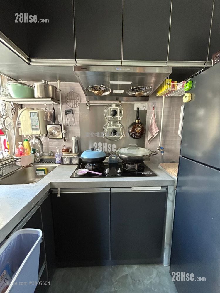 荃湾中心 售盘 2 房 378 平方尺