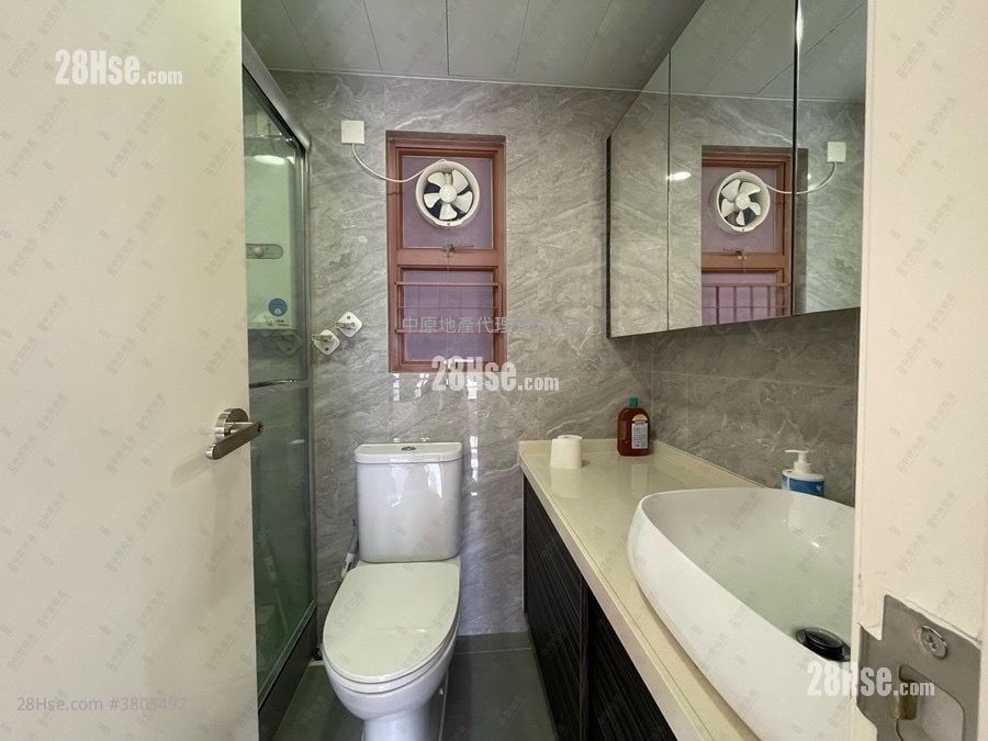 Sunshine City Sell 2 Bedrooms 414 ft²