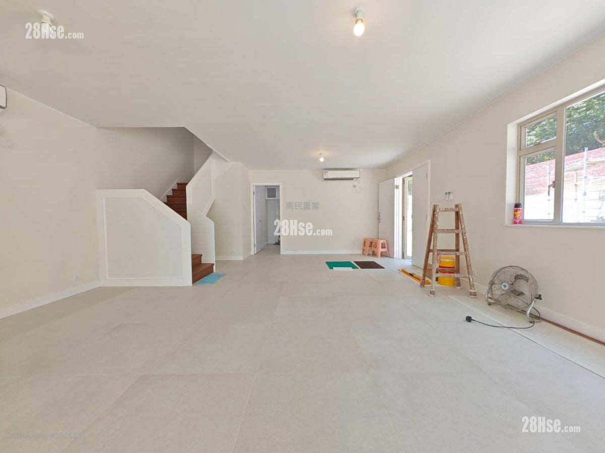 村屋 租盘 4 房 , 3 浴室 2,100 平方尺