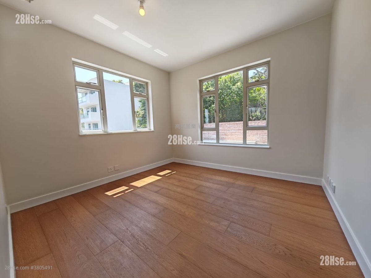 村屋 租盘 4 房 , 3 浴室 2,100 平方尺