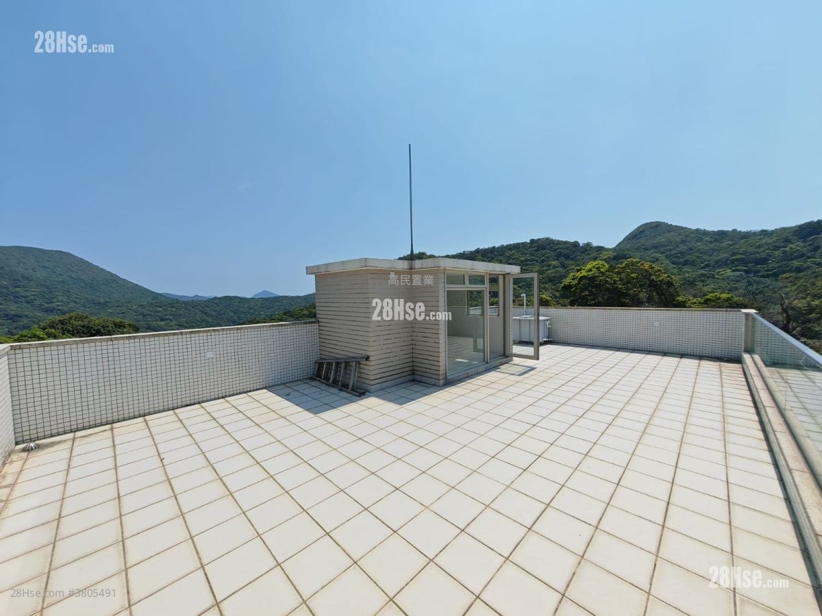 村屋 租盘 4 房 , 3 浴室 2,100 平方尺