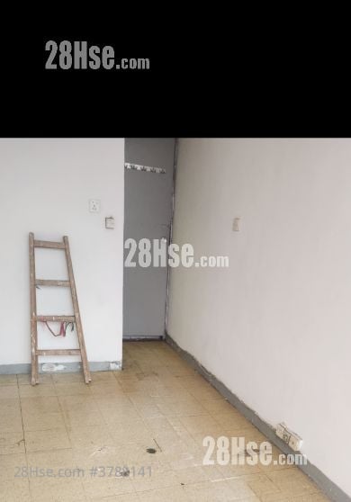 唐楼 租盘 160 平方尺