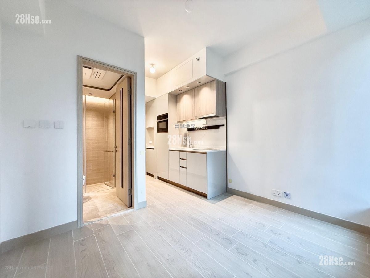 Gold Coast Bay Sell Studio , 1 Bathroom 208 ft²