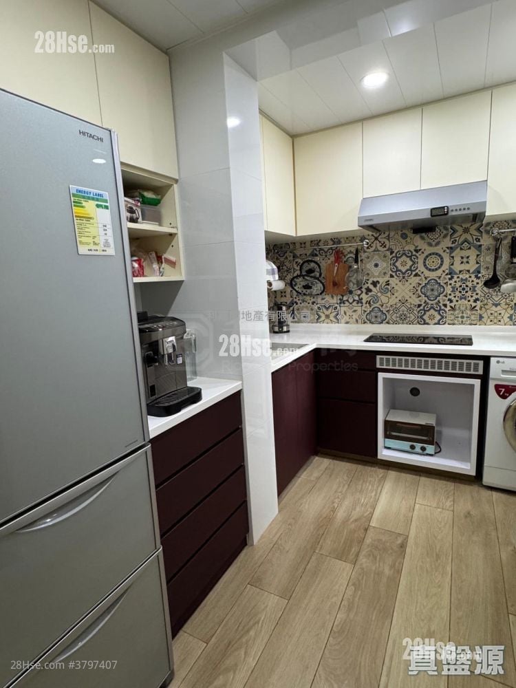 Yuk Ming Court Sell 3 Bedrooms , 1 Bathroom 643 ft²