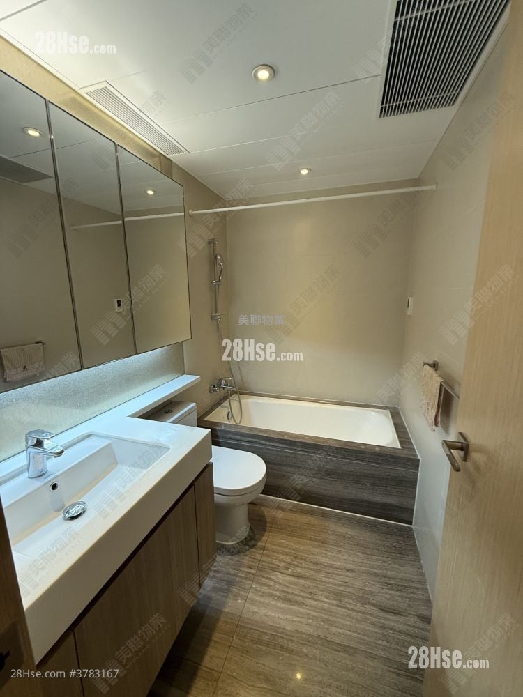 The Visionary Rental 3 Bedrooms , 3 Bathrooms 1,034 ft²