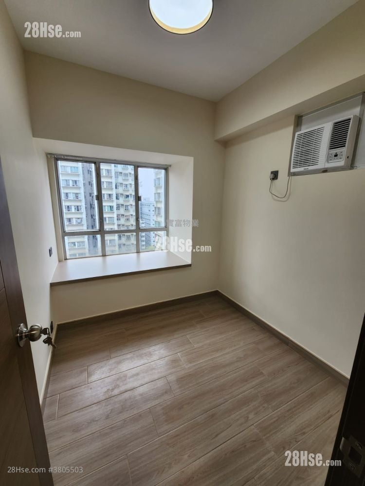 Tai Po Centre Sell 2 Bedrooms , 1 Bathroom 391 ft²