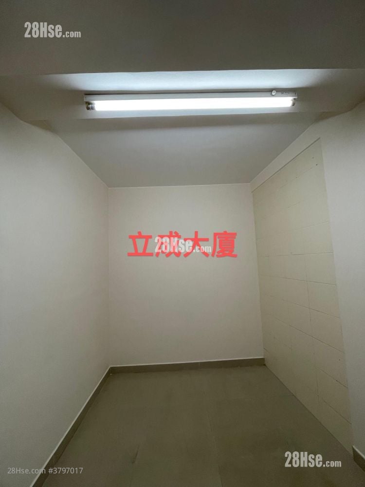 Kiu Yip Mansion Rental 110 ft²