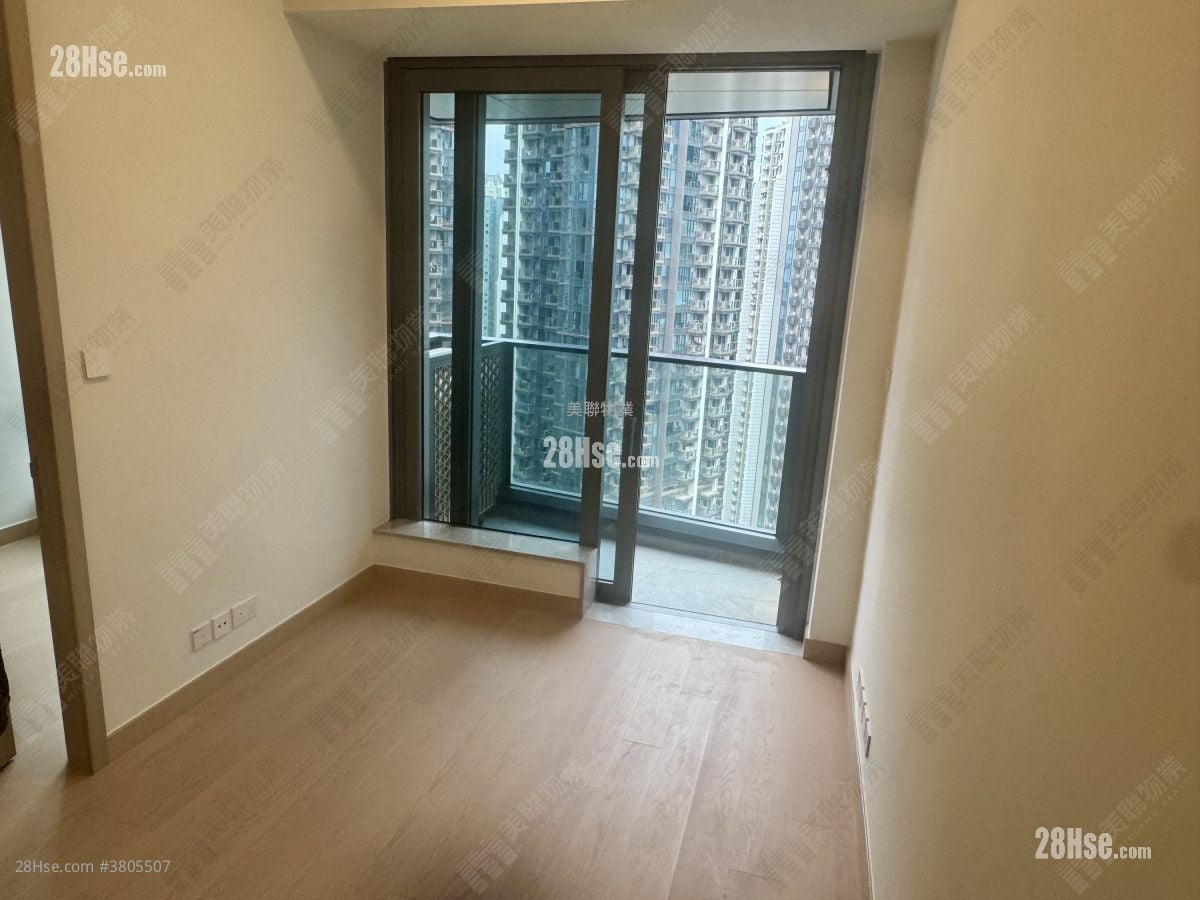 Park Seasons 租盘 1 房 , 1 浴室 323 平方尺