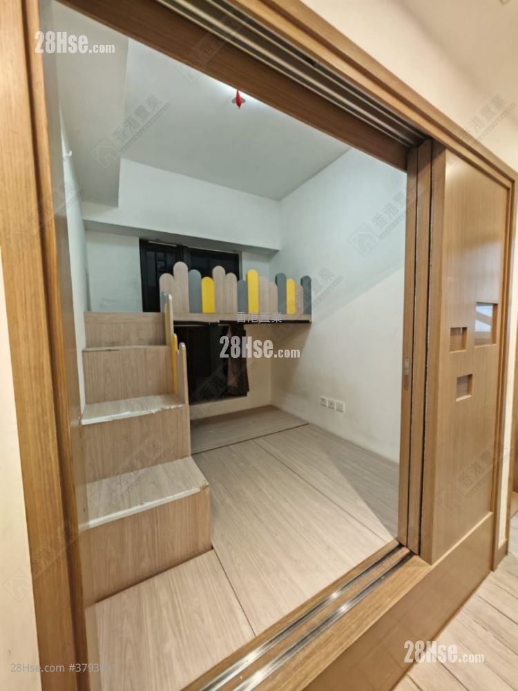 Wings At Seaii Sell 3 Bedrooms , 1 Bathroom 532 ft²