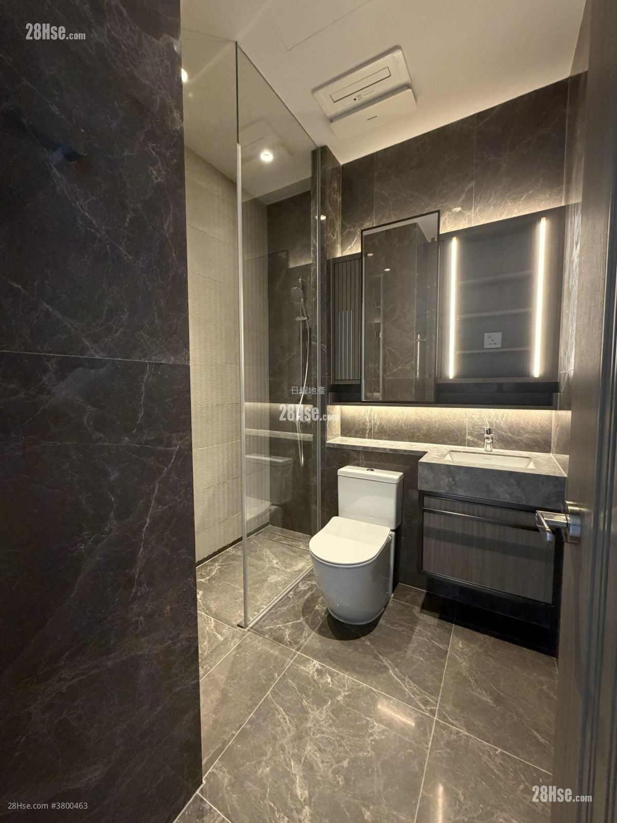 寓成峰 租盘 3 房 , 2 浴室 1,068 平方尺