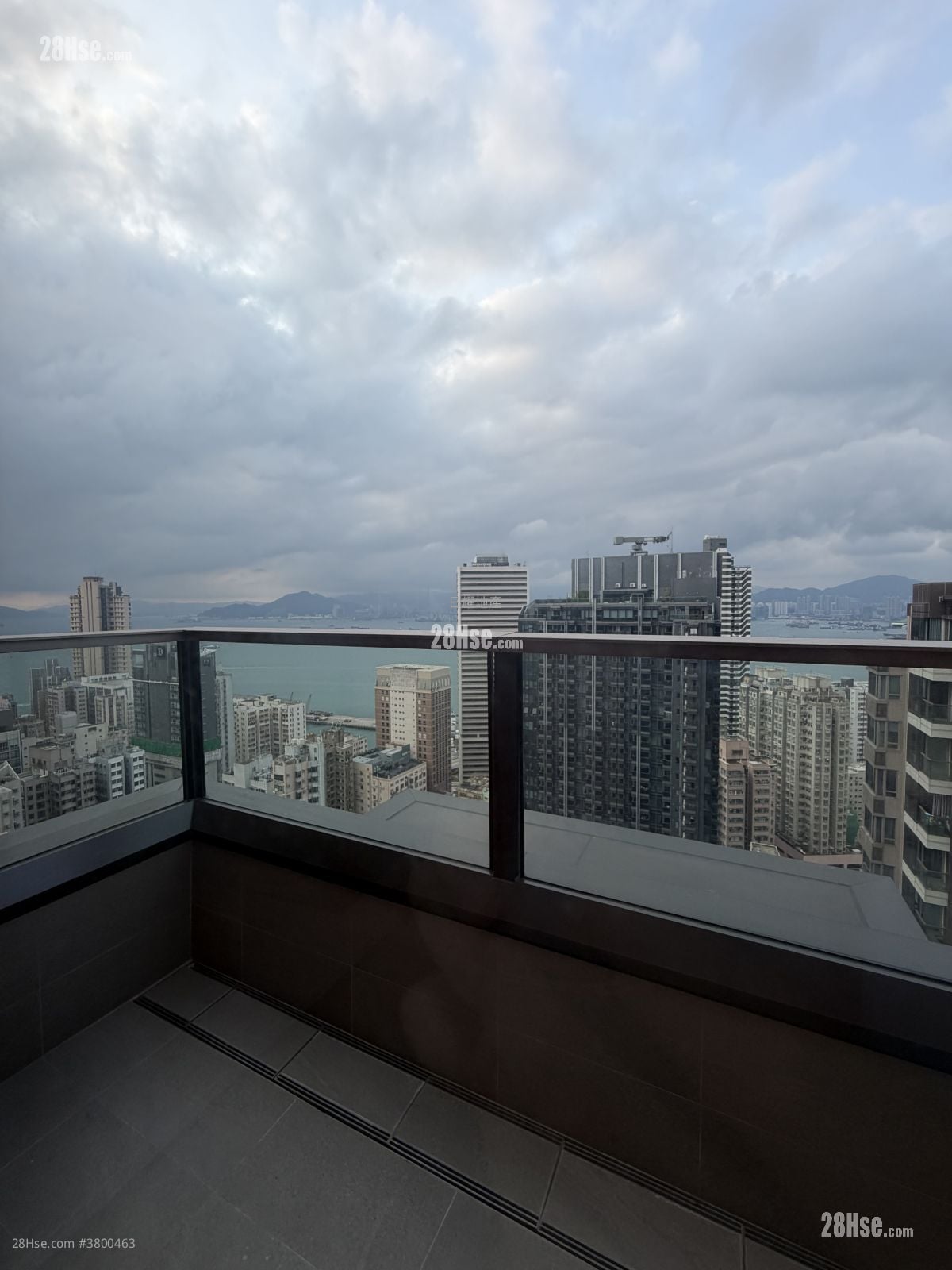 寓成峰 租盘 3 房 , 2 浴室 1,068 平方尺