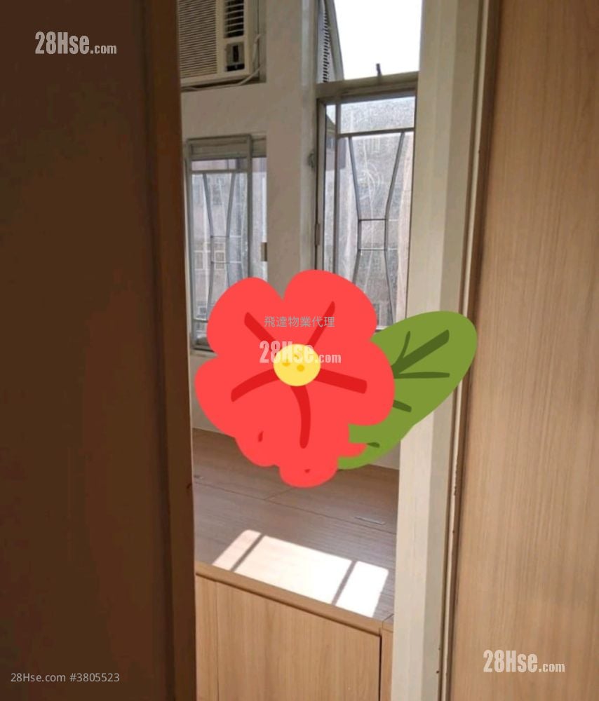 Chong Yip Centre Rental 2 Bedrooms , 1 Bathroom 305 ft²