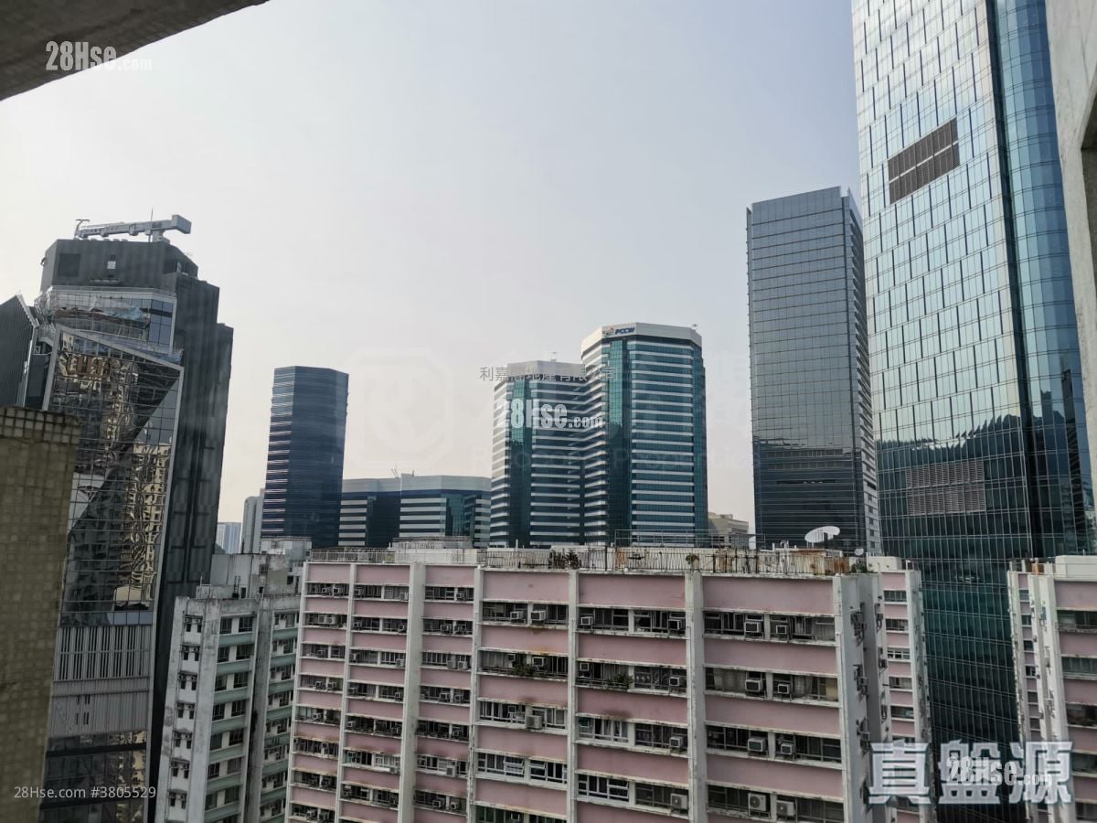 Park Vale Sell 3 Bedrooms , 2 Bathrooms 692 ft²