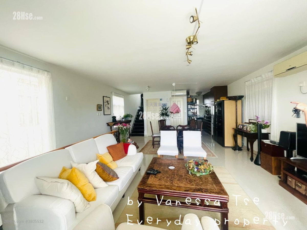 Village House Rental 3 Bedrooms , 3 Bathrooms 1,400 ft²