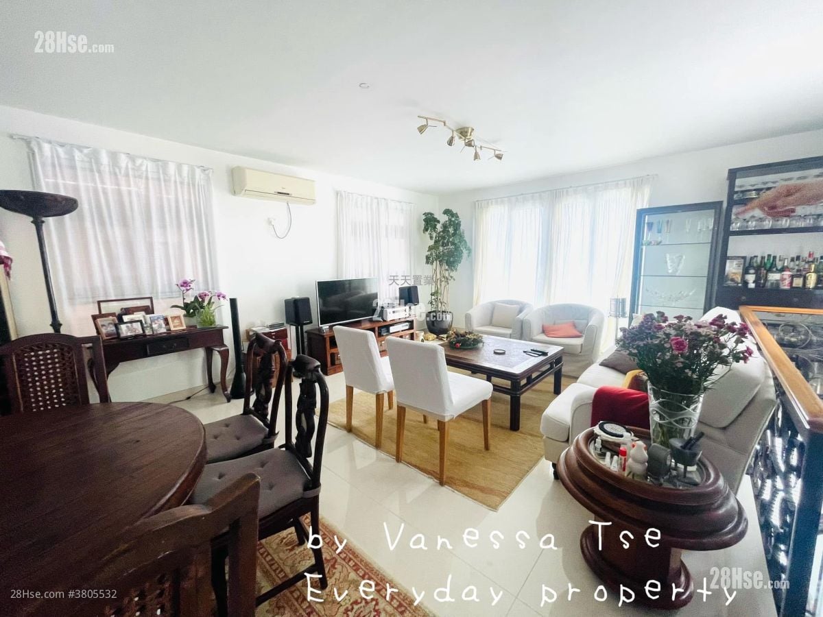 Village House Rental 3 Bedrooms , 3 Bathrooms 1,400 ft²