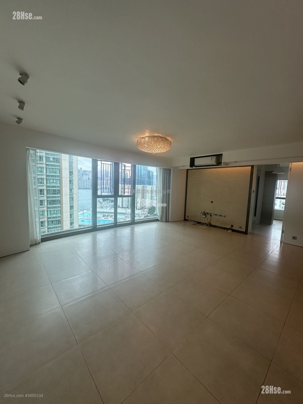 Laguna Verde Sell 5+ Bedrooms 844 ft²