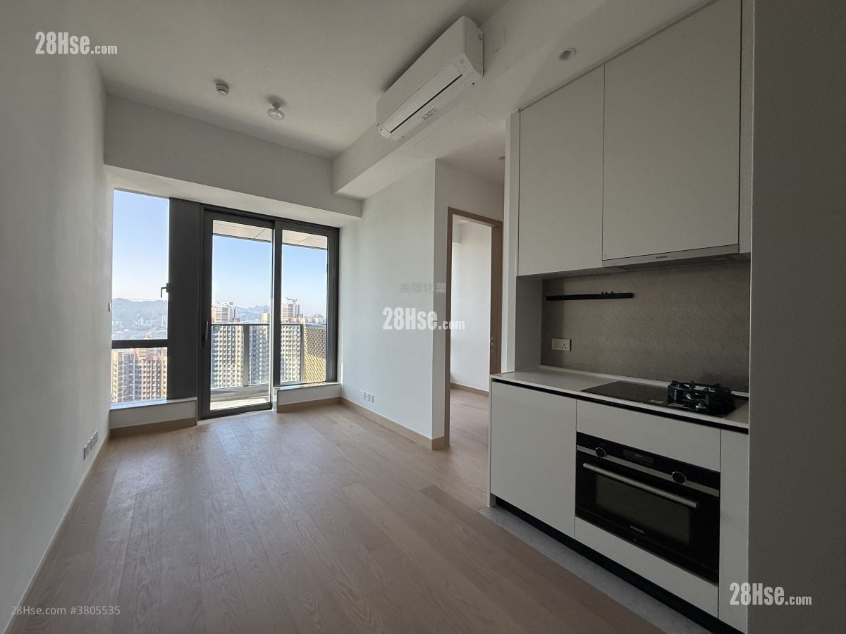Seasons Place 售盘 2 房 , 1 浴室 453 平方尺