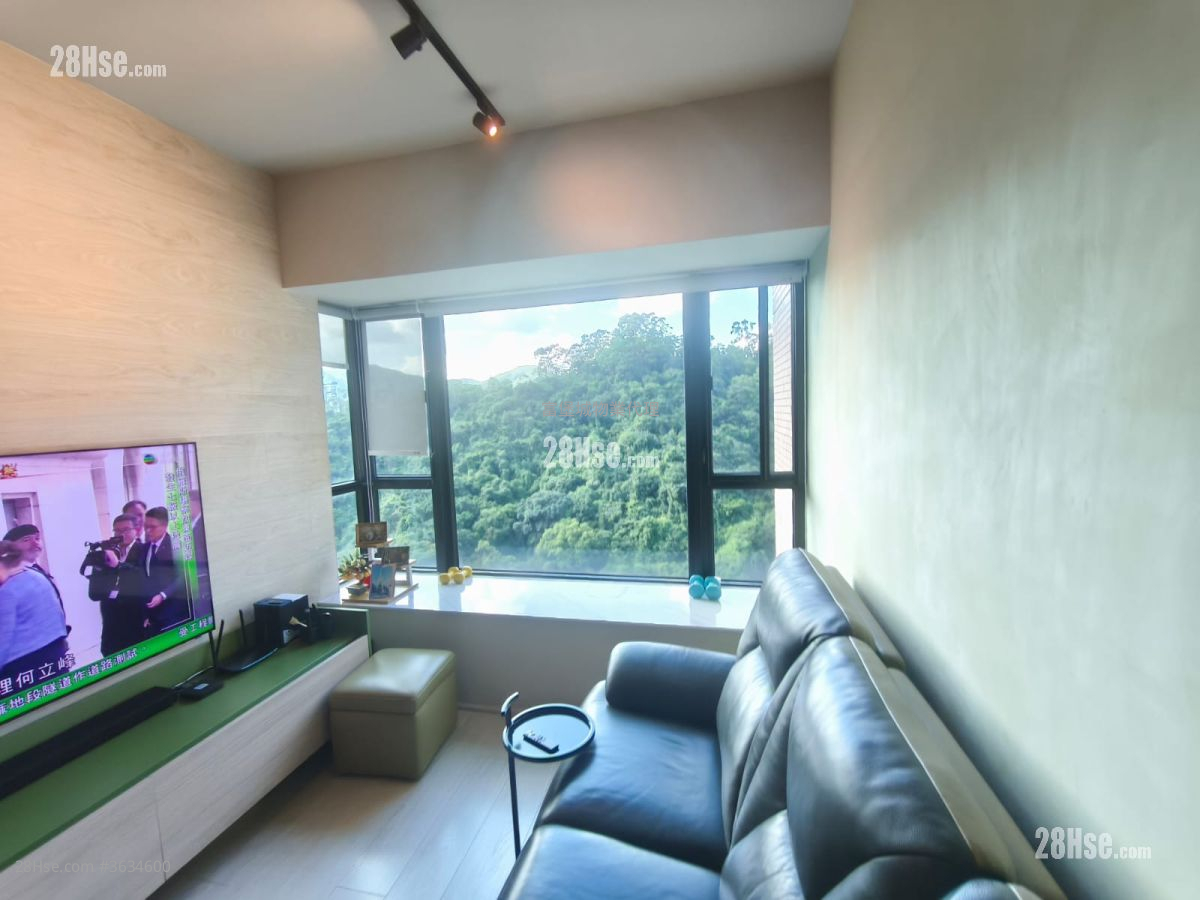 Castello Sell 2 Bedrooms , 1 Bathroom 547 ft²