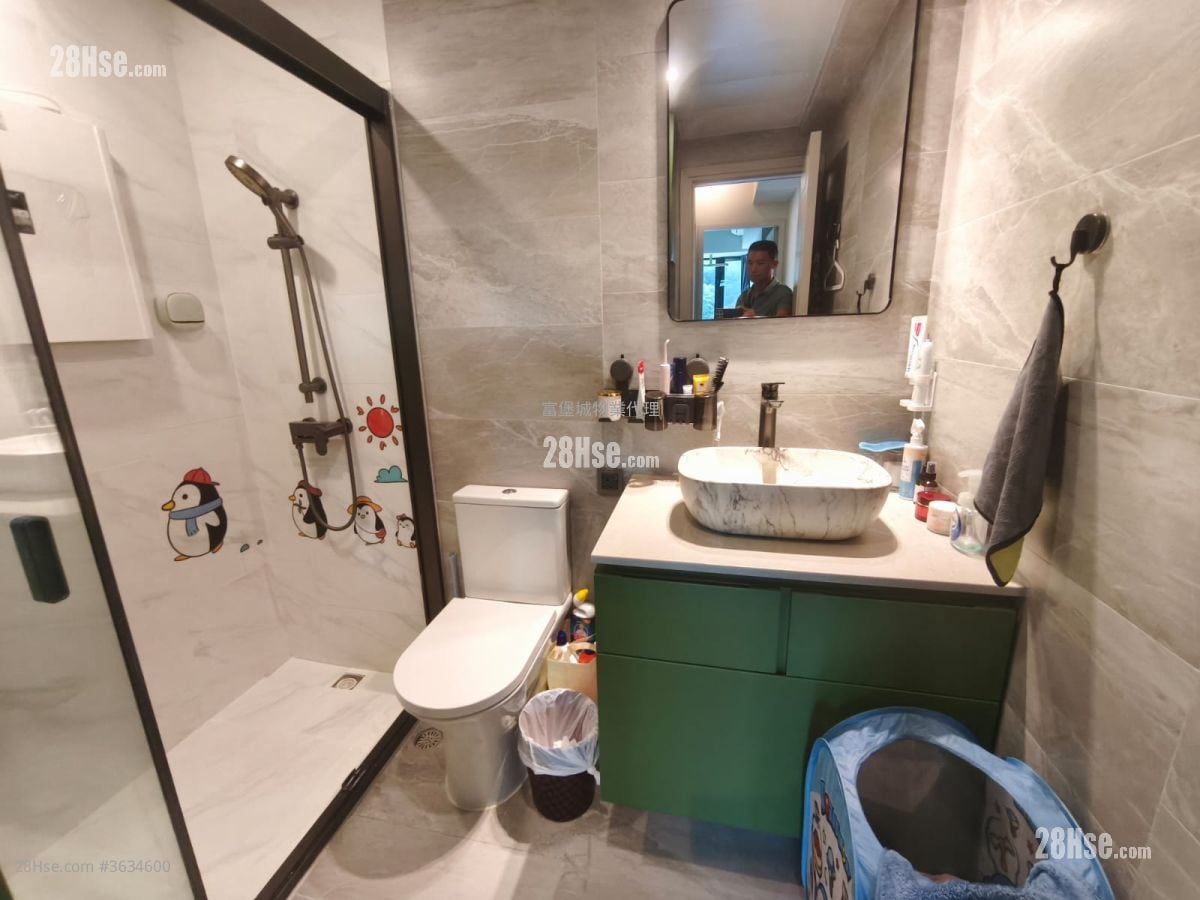 Castello Sell 2 Bedrooms , 1 Bathroom 547 ft²