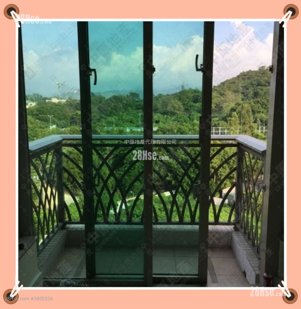 Uptown Sell 2 Bedrooms , 1 Bathroom 526 ft²