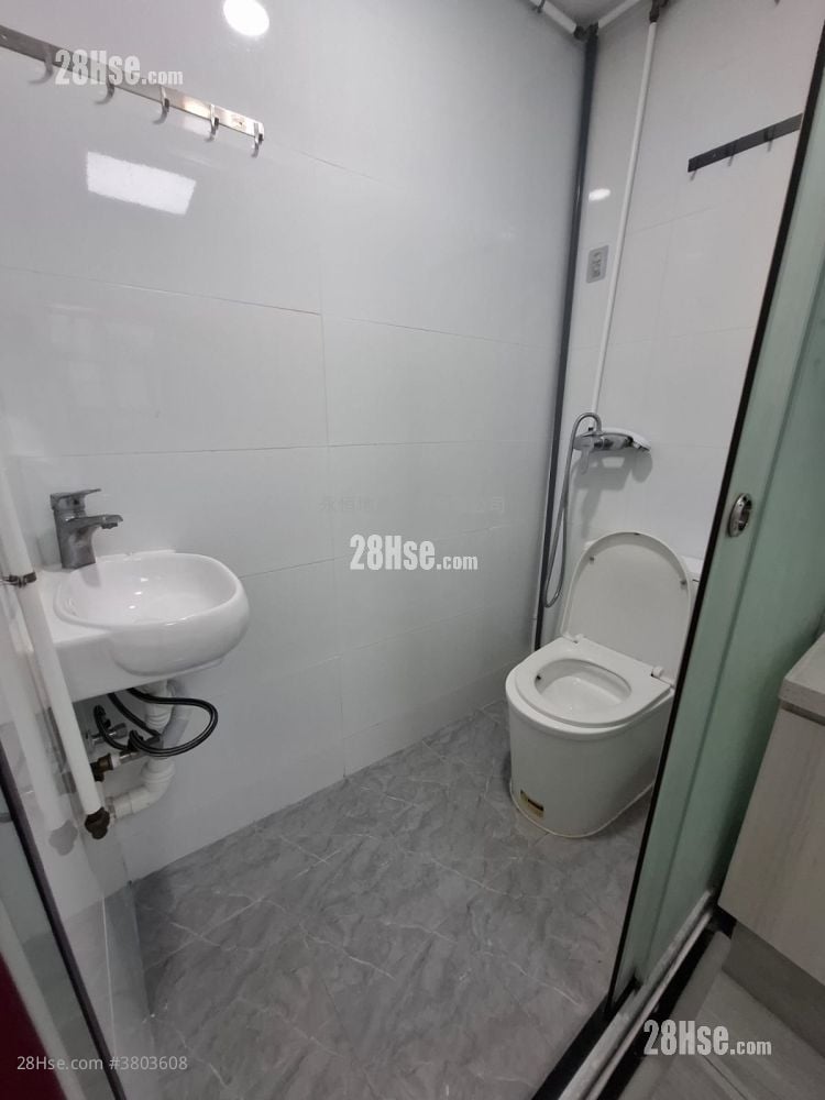 单幢楼房 租盘 1 浴室 180 平方尺